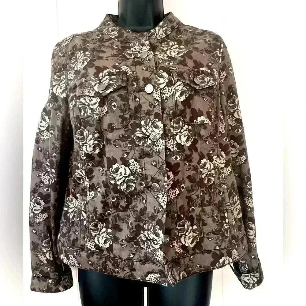 Bandolino Women's Sz M Denim Softer Denim Jacket Collarless Rose Print
